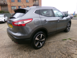 2016 Nissan Qashqai 1.2 Dig-T N-Connecta in Grey — image 4
