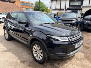 2018 Land Rover Range Rover Evoque Td4 Se in Black — image 2