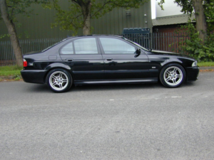2002 BMW 5 Series Ref 8674 - BMW E39 525 2.5 Auto M Sport Saloon Ex Japan in Black — image 2