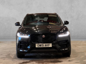 2019 Jaguar F-Pace 2.0 D180 R-Sport Auto AWD Euro 6 (s/s) 5dr in Black — image 5