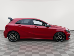 2014 Mercedes-Benz A Class 1.8 A200 Cdi Amg Sport Hatchback 5dr Diesel Manual Euro 5 (s/s) (136 Ps) in Red — image 6