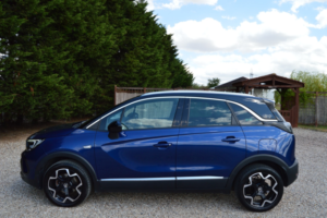 2022 Vauxhall Crossland 1.2 Crossland Ultimate 1.2 130ps 6 Speed Auto in Blue — image 5