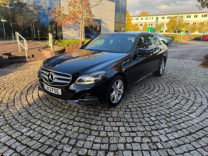 2013 Mercedes-Benz E Class 2.1 E220 Cdi Se G-Tronic+ Euro 5 (s/s) 4dr in Black — image 3