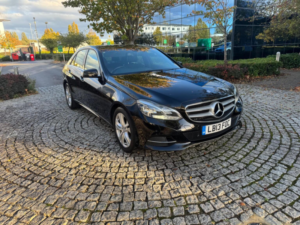 2013 Mercedes-Benz E Class 2.1 E220 Cdi Se G-Tronic+ Euro 5 (s/s) 4dr in Black — image 5