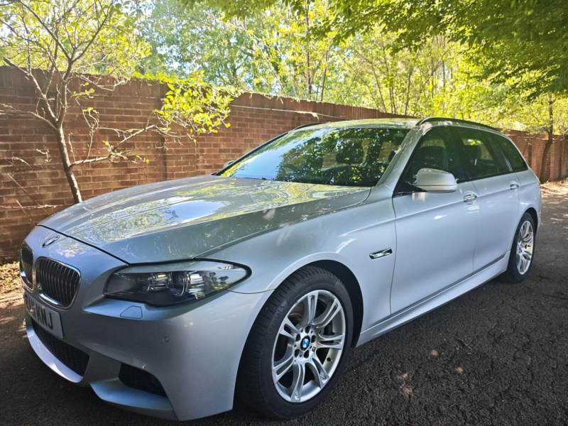 2011 BMW 5 Series M Sport 523i 2.5 6cyl Petrol Ulez Free in Grey — image 1
