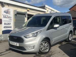 2021 Ford Tourneo Connect 1.5 Tourneo Connect Titanium Tourneo 1.5l Ecoblue 120ps Fwd 8 Speed Automatic in Silver — image 4