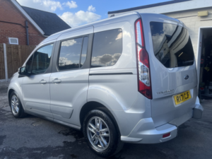 2021 Ford Tourneo Connect 1.5 Tourneo Connect Titanium Tourneo 1.5l Ecoblue 120ps Fwd 8 Speed Automatic in Silver — image 5