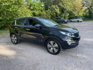 2015 Kia Sportage 1.7 Crdi Ecodynamics 4 2WD Euro 6 (s/s) 5dr in Black — image 3
