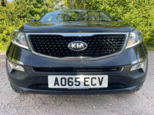 2015 Kia Sportage 1.7 Crdi Ecodynamics 4 2WD Euro 6 (s/s) 5dr in Black — image 5