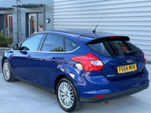 2014 Ford Focus 1.0t Ecoboost Zetec Navigator Euro 5 (s/s) 5dr in Blue — image 4
