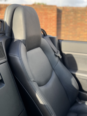 2014 Mazda Mx-5 2.0 I Sport Tech in Silver — image 2