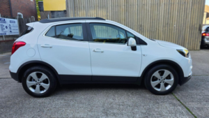 2019 Vauxhall Mokka X 1.4i Turbo Elite Nav Auto Euro 6 5dr in White — image 5