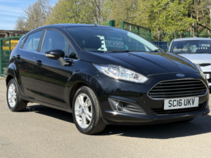 2016 Ford Fiesta 1.0 T Ecoboost Zetec in Black — image 3