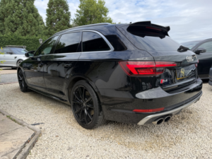 2018 Audi S4 Avant 3.0 Tfsi V6 in Black — image 5