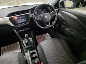 2020 Vauxhall Corsa 1.2 Se Hatchback 5dr Petrol Manual Euro 6 (75 Ps) in Multicolour — image 5