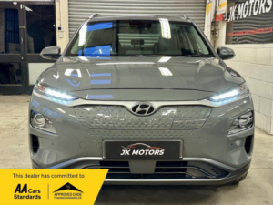 2020 Hyundai Kona 64kwh Premium Se Auto 5dr (7kw Charger) in Grey — image 5
