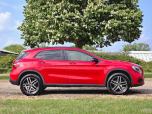 2019 Mercedes-Benz Gla 1.6 Gla180 Urban Edition 7g-Dct Euro 6 (s/s) 5dr in Red — image 4