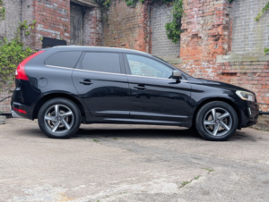 2014 Volvo Xc60 2.4 R-Design Lux Nav D5 AWD (215hp) in Black — image 5