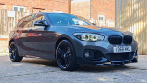 2018 BMW 1 Series 1.5 118i M Sport Shadow Edition Euro 6 (s/s) 5dr in Grey — image 4