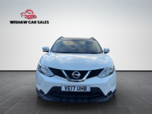 2017 Nissan Qashqai 1.6 Dci Tekna in White — image 3