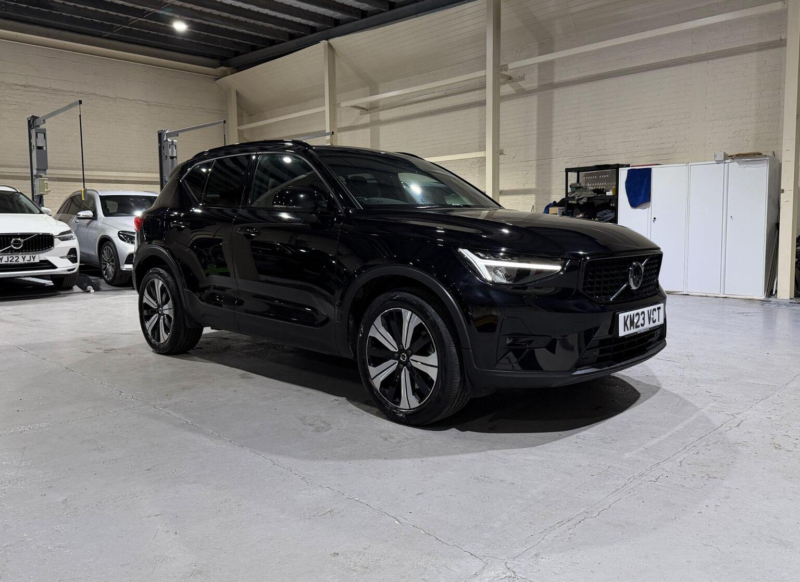 2023 Volvo Xc40 1.5h T5 Recharge 10.7kwh Ultimate Dark Auto Euro 6 (s/s) 5dr in Black — image 1