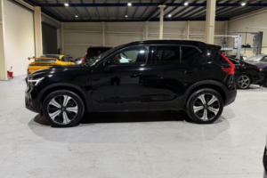 2023 Volvo Xc40 1.5h T5 Recharge 10.7kwh Ultimate Dark Auto Euro 6 (s/s) 5dr in Black — image 4