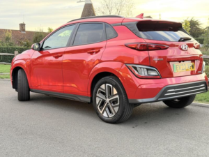 2021 Hyundai Kona 64kwh Premium Auto 5dr (10.5kw Charger) in Red — image 5