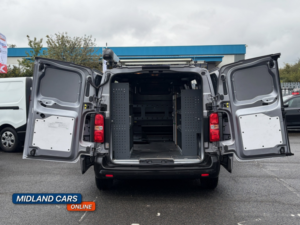 2022 Vauxhall Vivaro 1.5 Turbo D 2700 Dynamic in Grey — image 5