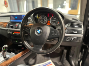 2011 BMW X5 3.0 30d Se Steptronic Xdrive Euro 5 5dr in Black — image 2