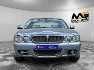 2009 Jaguar Xj 4.2 V8 Xj8 Sovereign 4dr in Blue — image 2