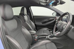2019 Hyundai I30 2l 5dr 271 Bhp in Blue — image 3
