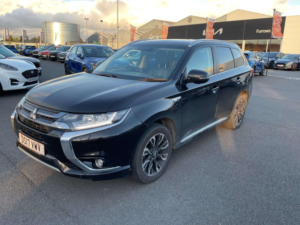2017 Mitsubishi Outlander 2.0h 12kwh 4h CVT 4WD Euro 6 (s/s) 5dr in Black — image 2
