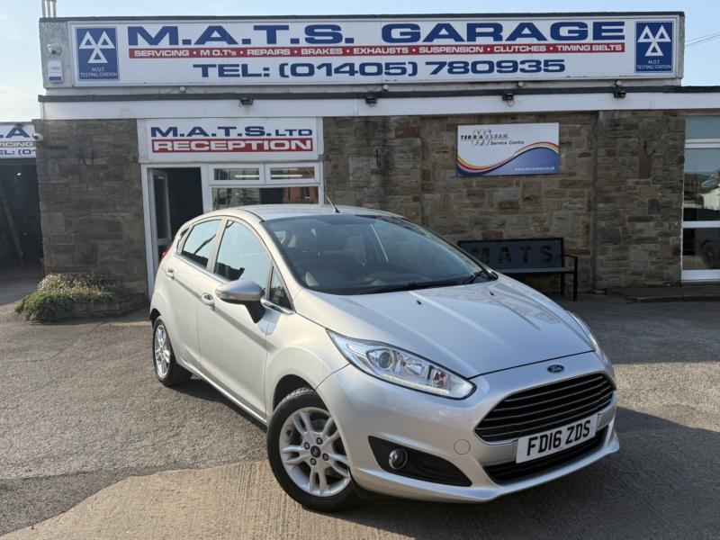 2016 Ford Fiesta 1.3 Zetec in Silver — image 1
