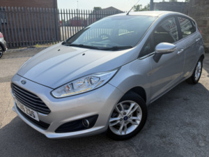 2016 Ford Fiesta 1.3 Zetec in Silver — image 2