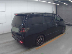 2014 Toyota Alphard 240s Gs in Black — image 4