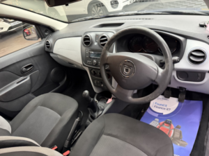 2013 Dacia Sandero 0.9 Tce Ambiance in Blue — image 2