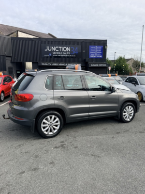 2014 Volkswagen Tiguan 2.0 Tdi Bluemotion Tech Match in Grey — image 5