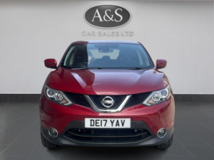 2017 Nissan Qashqai 1.5 Dci Acenta in Red — image 4