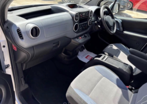 2013 Peugeot Partner Tepee 1.6 Hdi Tepee S Auto MPV in Silver — image 5