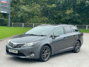 2012 Toyota Avensis 2.2 D-Cat Tr Tourer Auto Euro 5 5dr in Grey — image 3