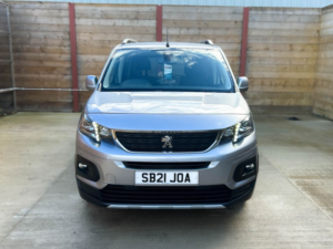 2021 Peugeot Rifter 3 SEAT Petrol Auto Wheelchair Accessible Disabled Access Vehicle Wav in Grey — image 4