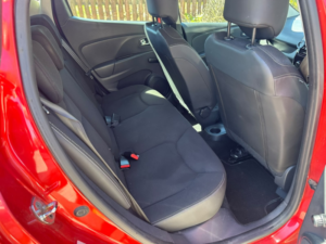 2013 Renault Clio 1.2 16v Dynamique Medianav Euro 5 5dr in Red — image 5