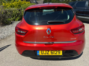 2013 Renault Clio 1.2 16v Dynamique Medianav Euro 5 5dr in Red — image 6