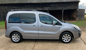 2017 Citroen Berlingo 1.2 Puretech Flair 1 Owner in Grey — image 3