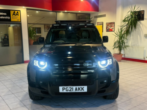 2021 Land Rover Defender 110 3.0 D300 Mhev Se(cat-N). in Beige — image 4