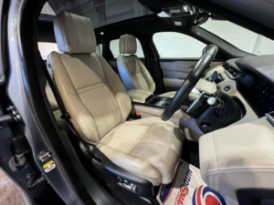 2019 Land Rover Range Rover Velar 2.0 D240 R-Dynamic Hse Auto 4WD Euro 6 (s/s) 5dr in Blue — image 3