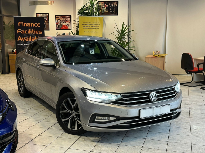 2019 Volkswagen Passat 2.0 Tdi Evo Sel in Silver — image 1