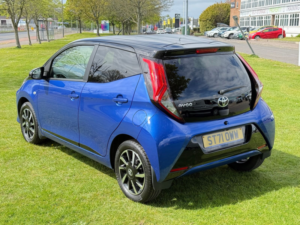 2022 Toyota Aygo 1.0 Vvt-I X-Trend Hatchback 5dr Petrol X-Shift Euro 6 (safety Sense) (71 Ps) in Blue — image 5
