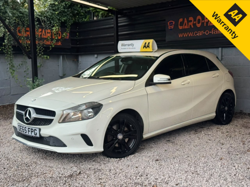 2015 Mercedes-Benz A Class 2.1 A200d Sport in White — image 1