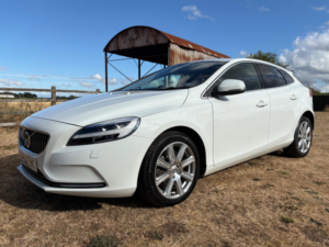 2018 Volvo V40